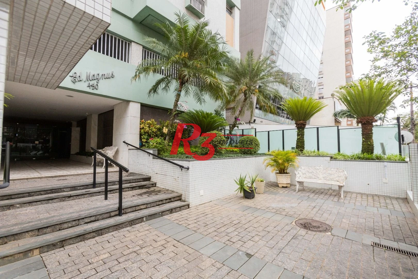 Apartamento com 3 dormitórios à venda, 113 m² - Gonzaga - Santos/SP