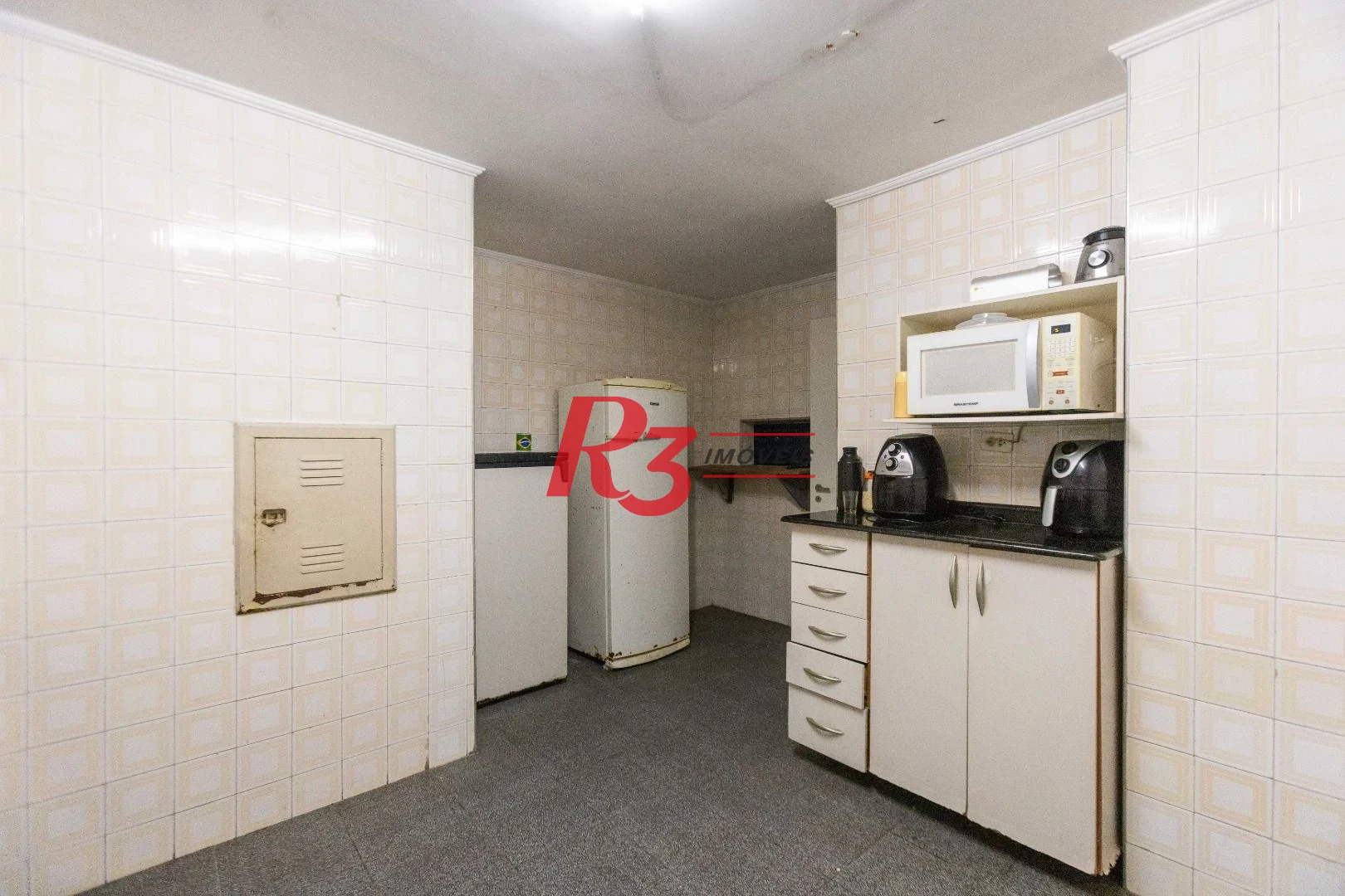 Apartamento com 3 dormitórios à venda, 113 m² - Gonzaga - Santos/SP