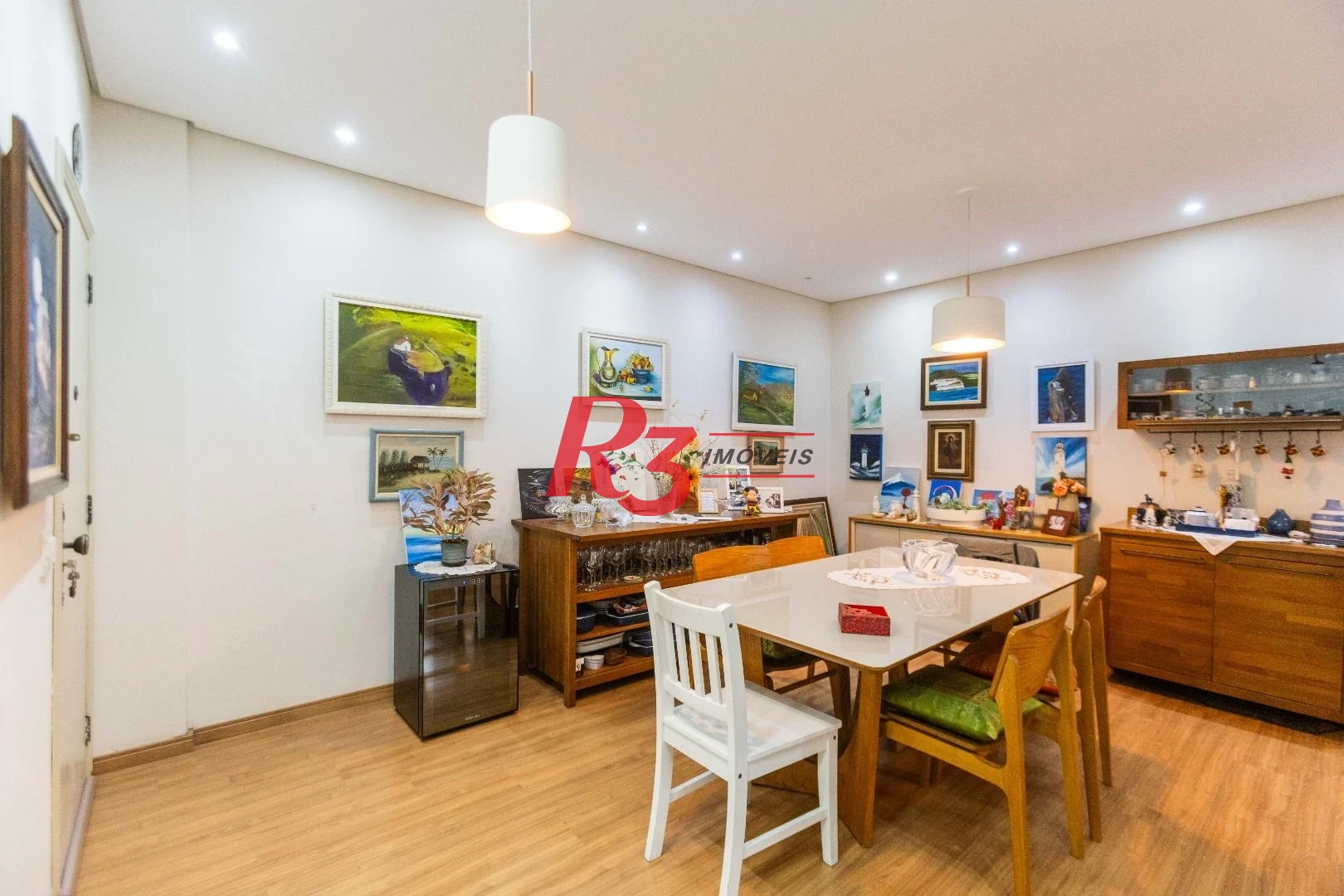 Apartamento com 3 dormitórios à venda, 113 m² - Gonzaga - Santos/SP