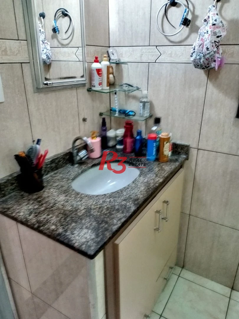 Apartamento com 2 dormitórios à venda, 75 m² por R$ 300.000,00 - Vila Matias - Santos/SP