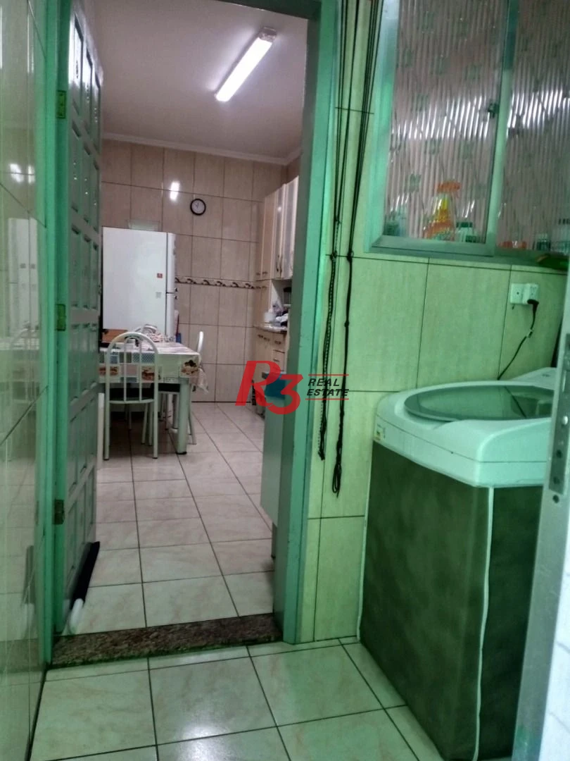 Apartamento com 2 dormitórios à venda, 75 m² por R$ 300.000,00 - Vila Matias - Santos/SP