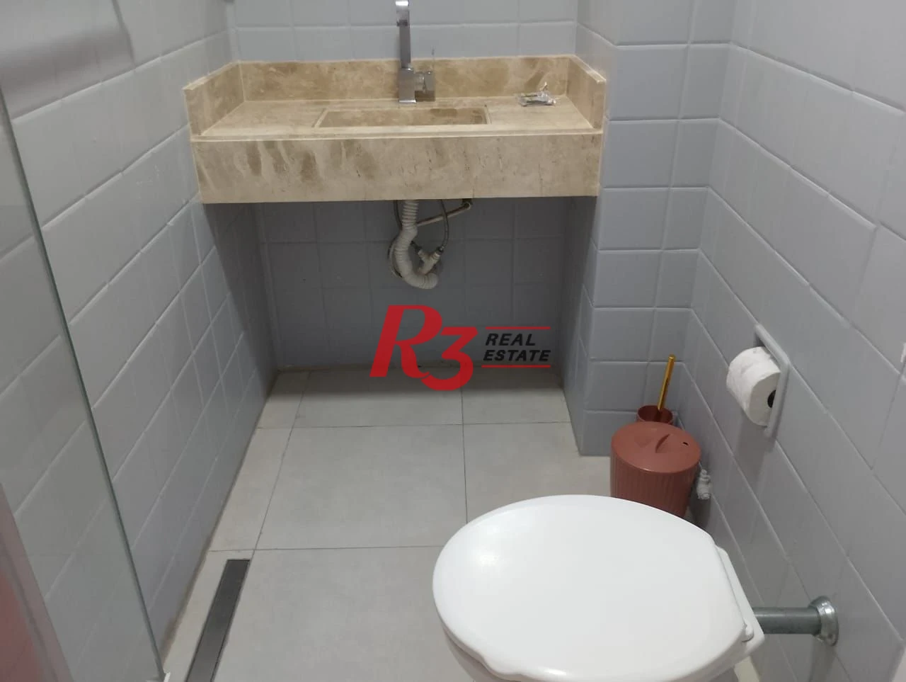 Kitnet com 1 dormitório à venda, 45 m² por R$ 375.000,00 - Gonzaga - Santos/SP