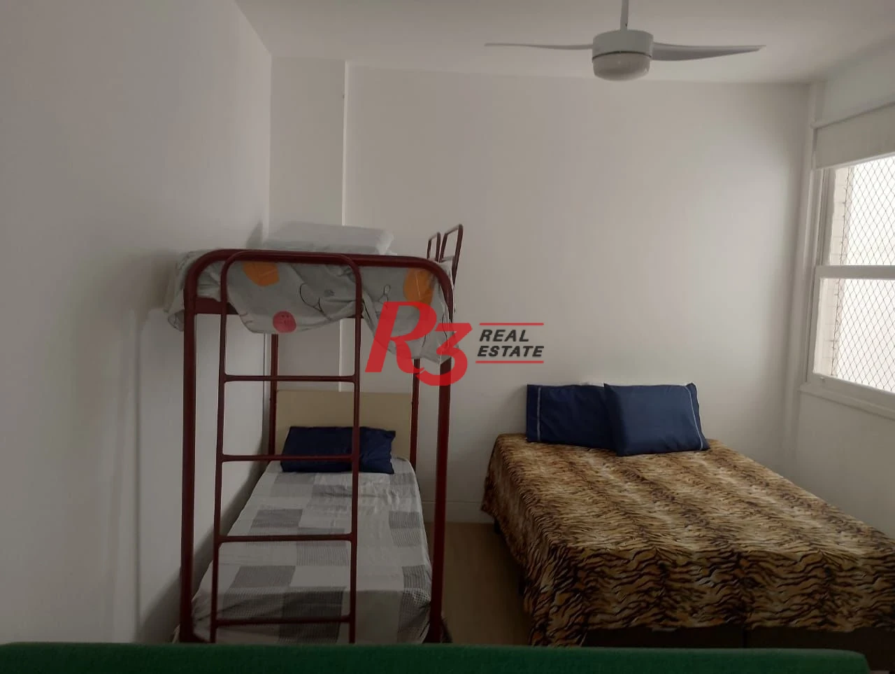 Kitnet com 1 dormitório à venda, 45 m² por R$ 375.000,00 - Gonzaga - Santos/SP