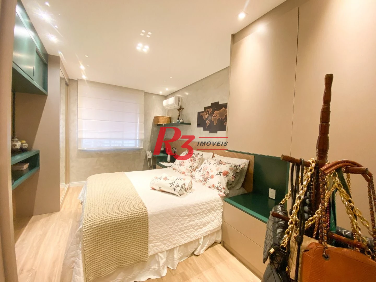 Apartamento à venda, 186 m² por R$ 1.300.000,00 - Embaré - Santos/SP