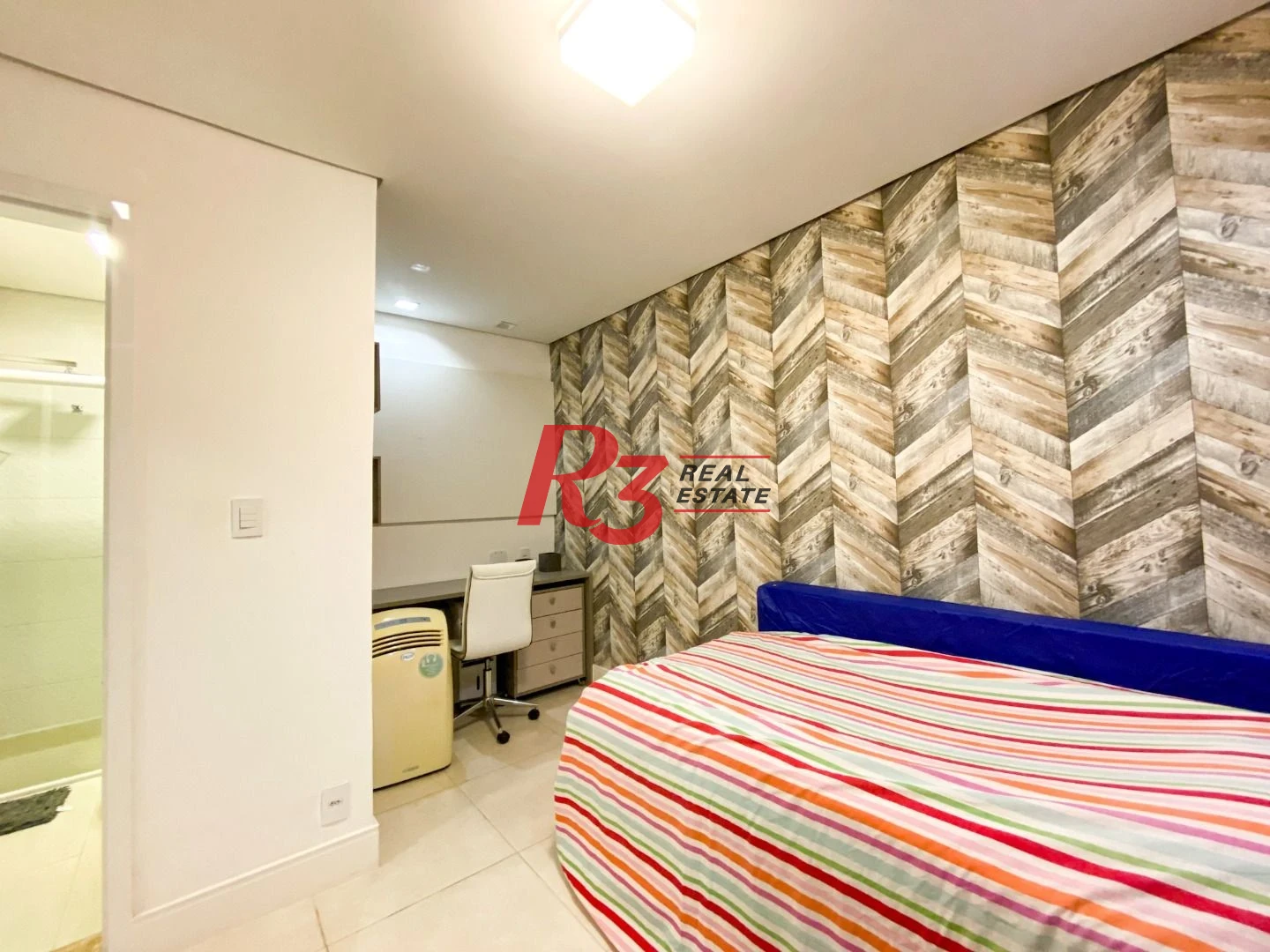 Apartamento com 4 dormitórios à venda, 233 m² por R$ 1.900.000,00 - Embaré - Santos/SP