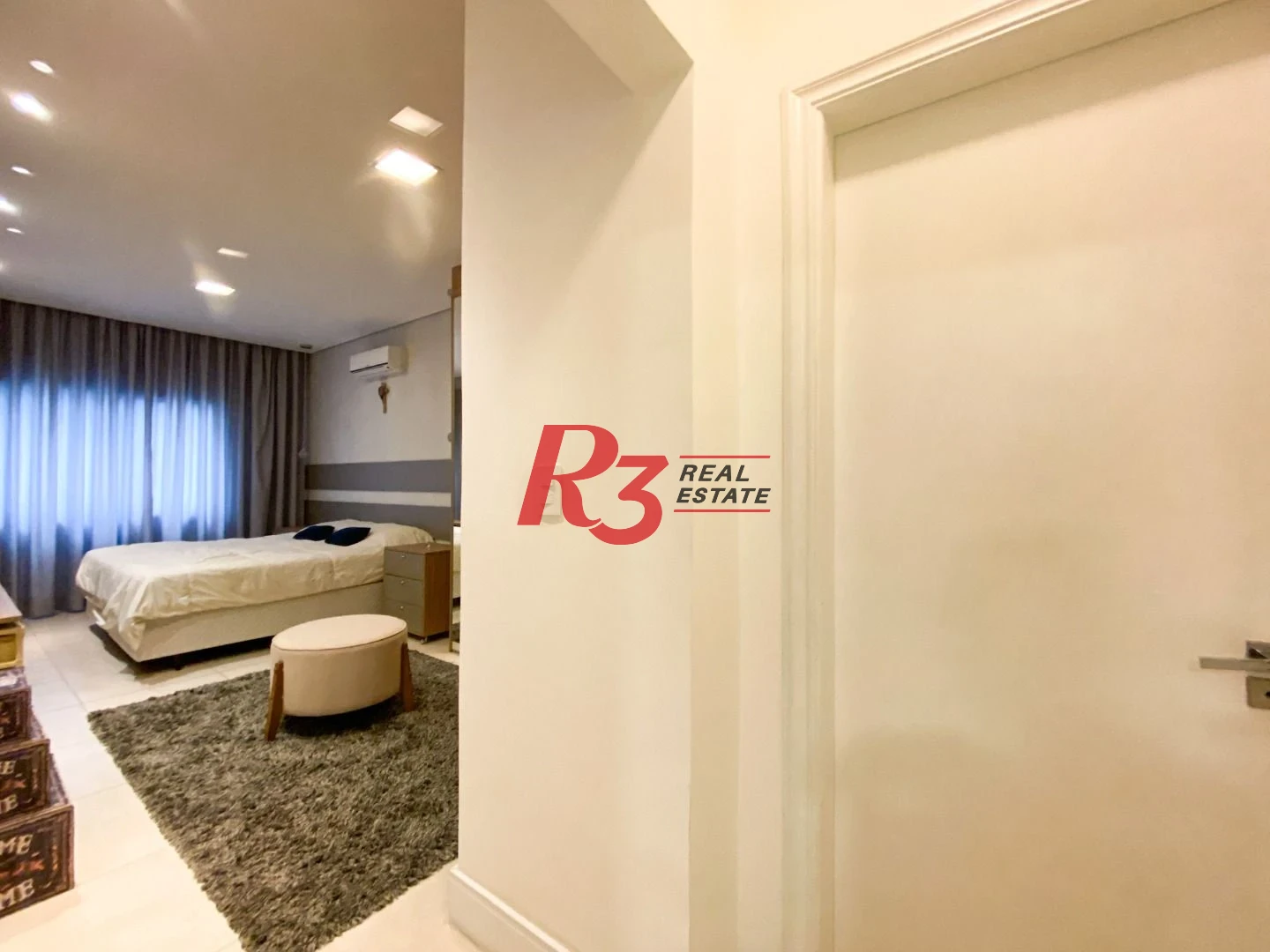 Apartamento com 4 dormitórios à venda, 233 m² por R$ 1.900.000,00 - Embaré - Santos/SP