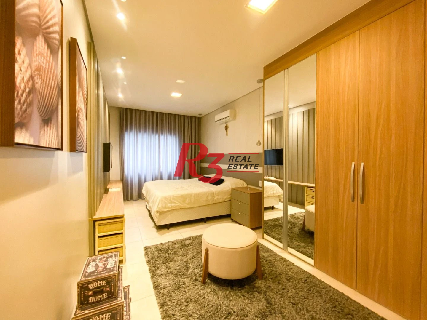 Apartamento com 4 dormitórios à venda, 233 m² por R$ 1.900.000,00 - Embaré - Santos/SP
