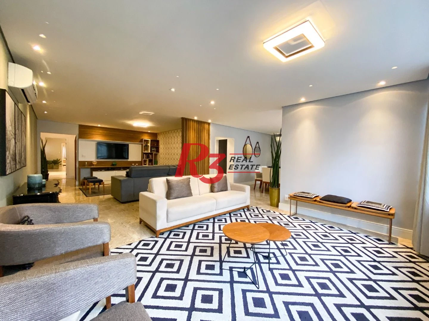 Apartamento com 4 dormitórios à venda, 233 m² por R$ 1.900.000,00 - Embaré - Santos/SP