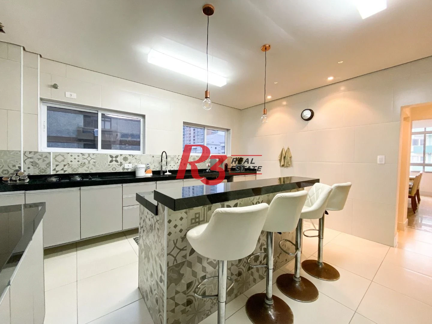 Apartamento com 4 dormitórios à venda, 233 m² por R$ 1.900.000,00 - Embaré - Santos/SP