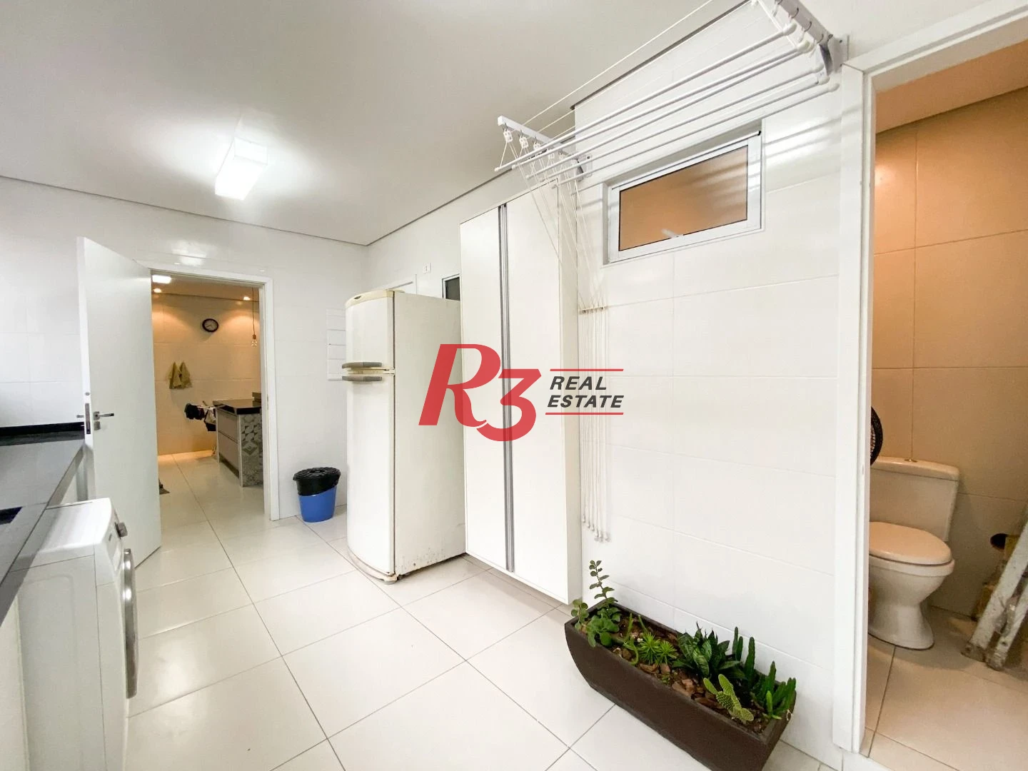 Apartamento com 4 dormitórios à venda, 233 m² por R$ 1.900.000,00 - Embaré - Santos/SP