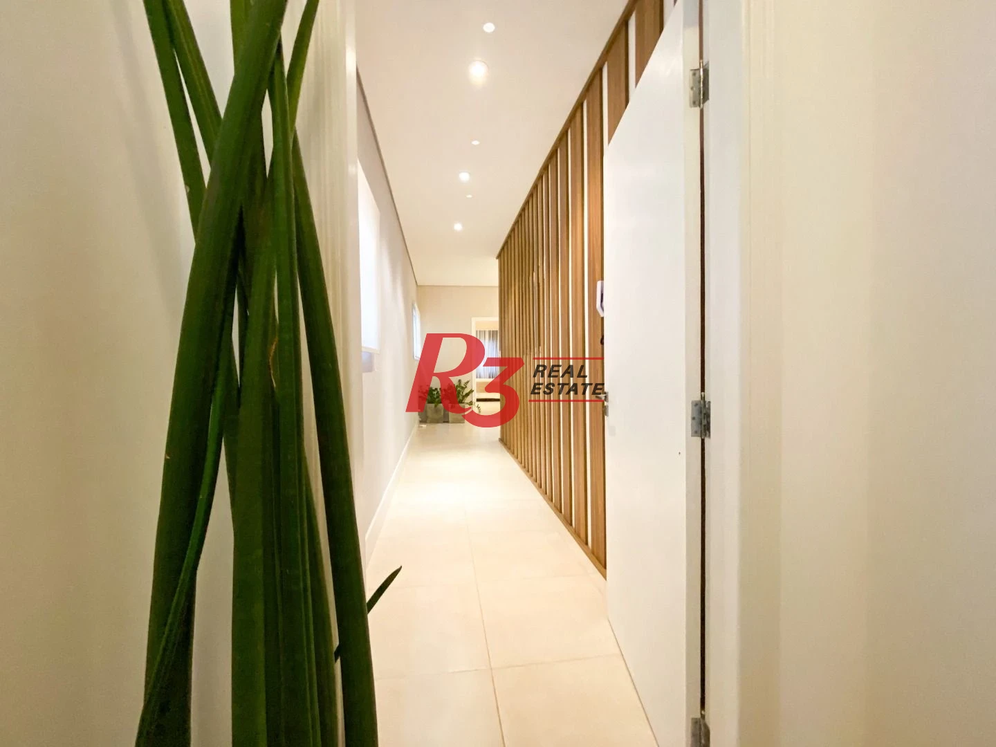 Apartamento com 4 dormitórios à venda, 233 m² por R$ 1.900.000,00 - Embaré - Santos/SP