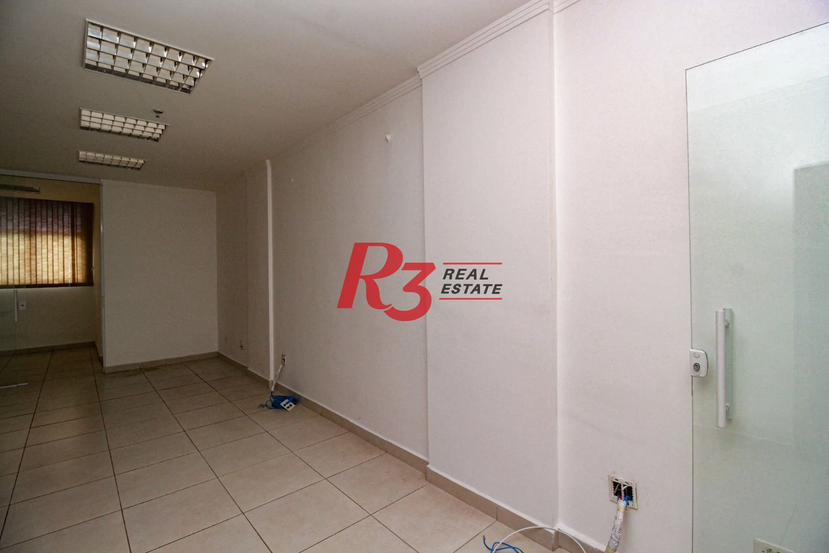 Sala para alugar, 55 m² por R$ 3.000,00/mês - Centro - Santos/SP