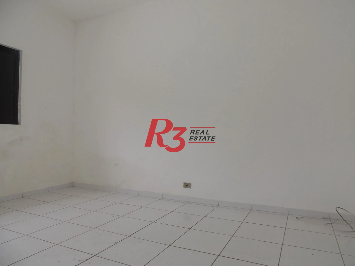 Galpão para alugar, 200 m² por R$ 7.509,39/mês - Vila Voturuá - São Vicente/SP