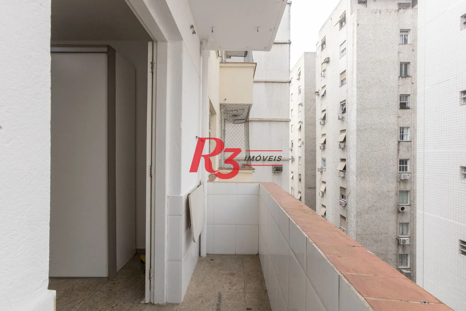 Apartamento com 1 dormitório para alugar, 50 m² por R$ 3.000,00/mês - Boqueirão - Santos/SP
