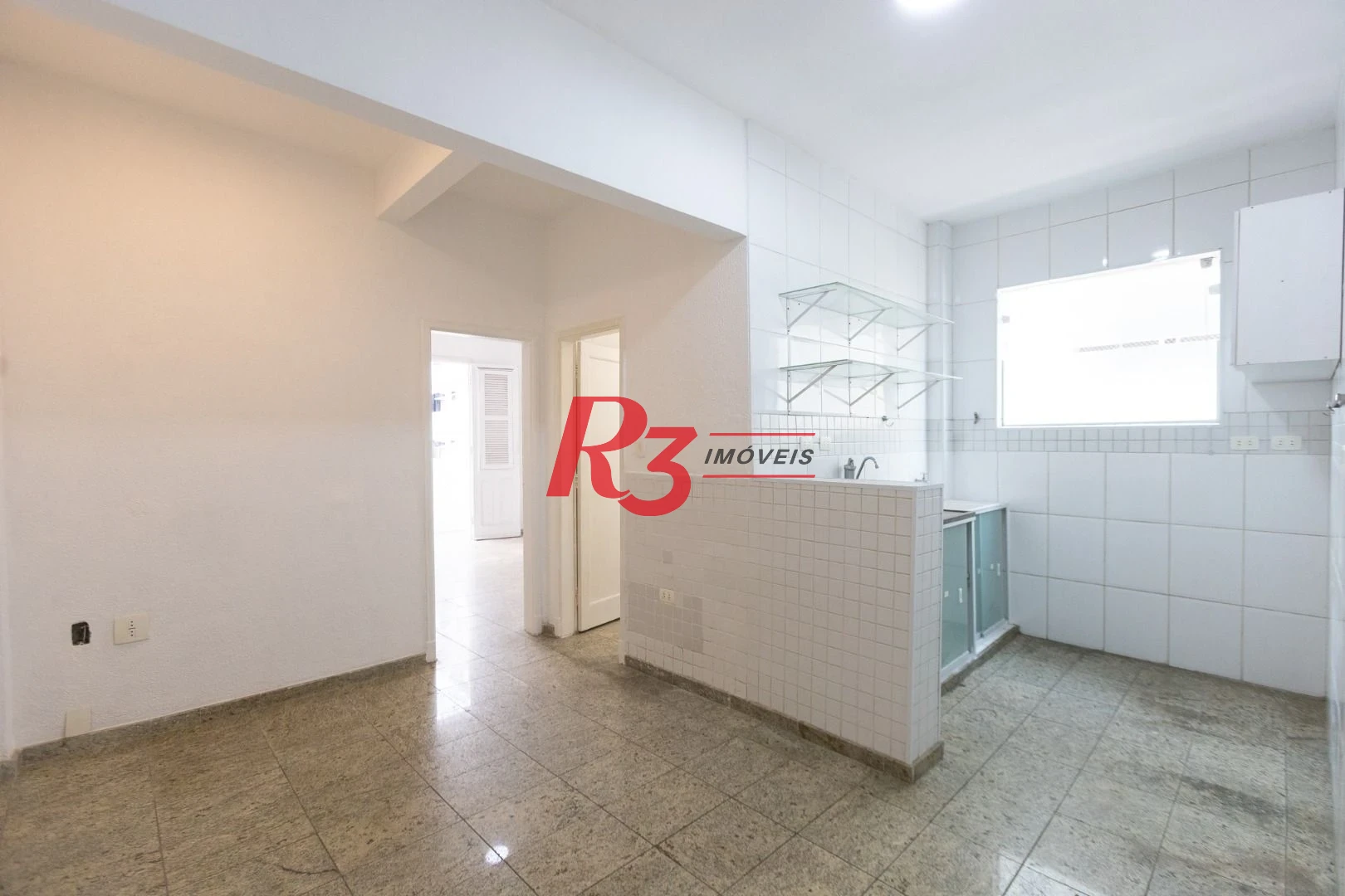 Apartamento com 1 dormitório para alugar, 50 m² por R$ 3.000,00/mês - Boqueirão - Santos/SP