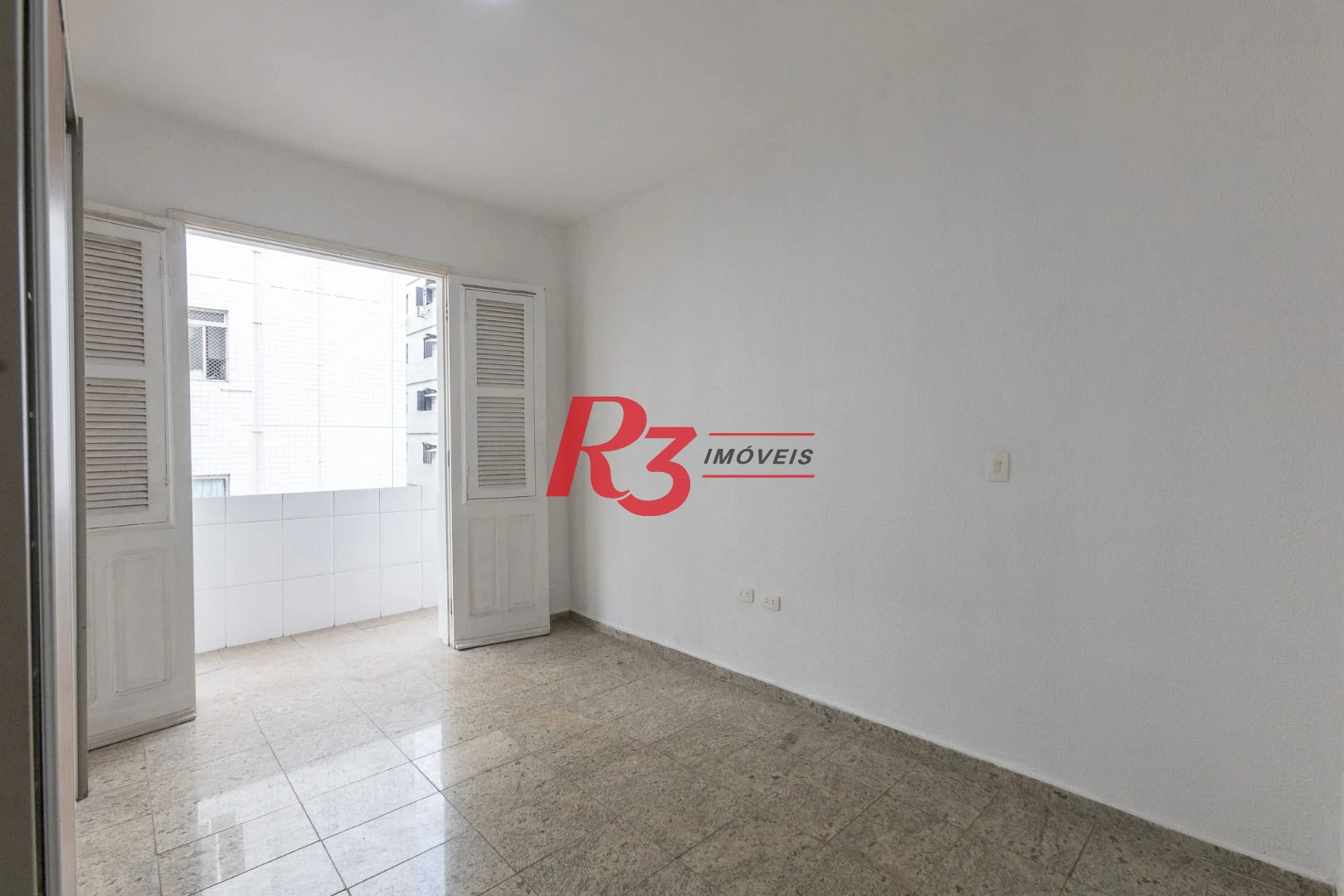 Apartamento com 1 dormitório para alugar, 50 m² por R$ 3.000,00/mês - Boqueirão - Santos/SP