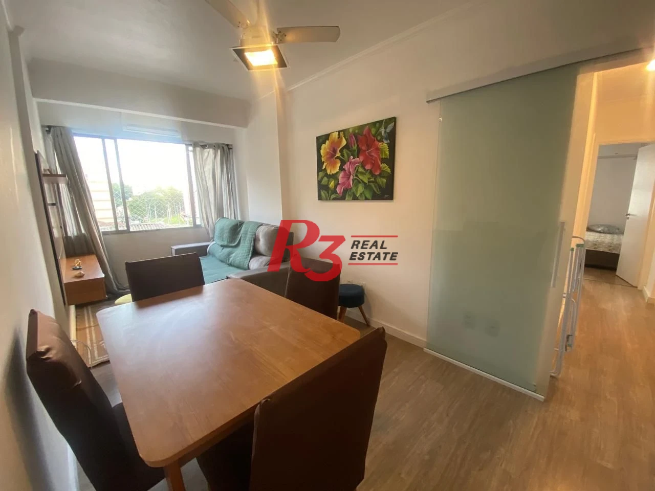 Apartamento com Vista Mar por R$ 244.000 - Itararé - São Vicente/SP