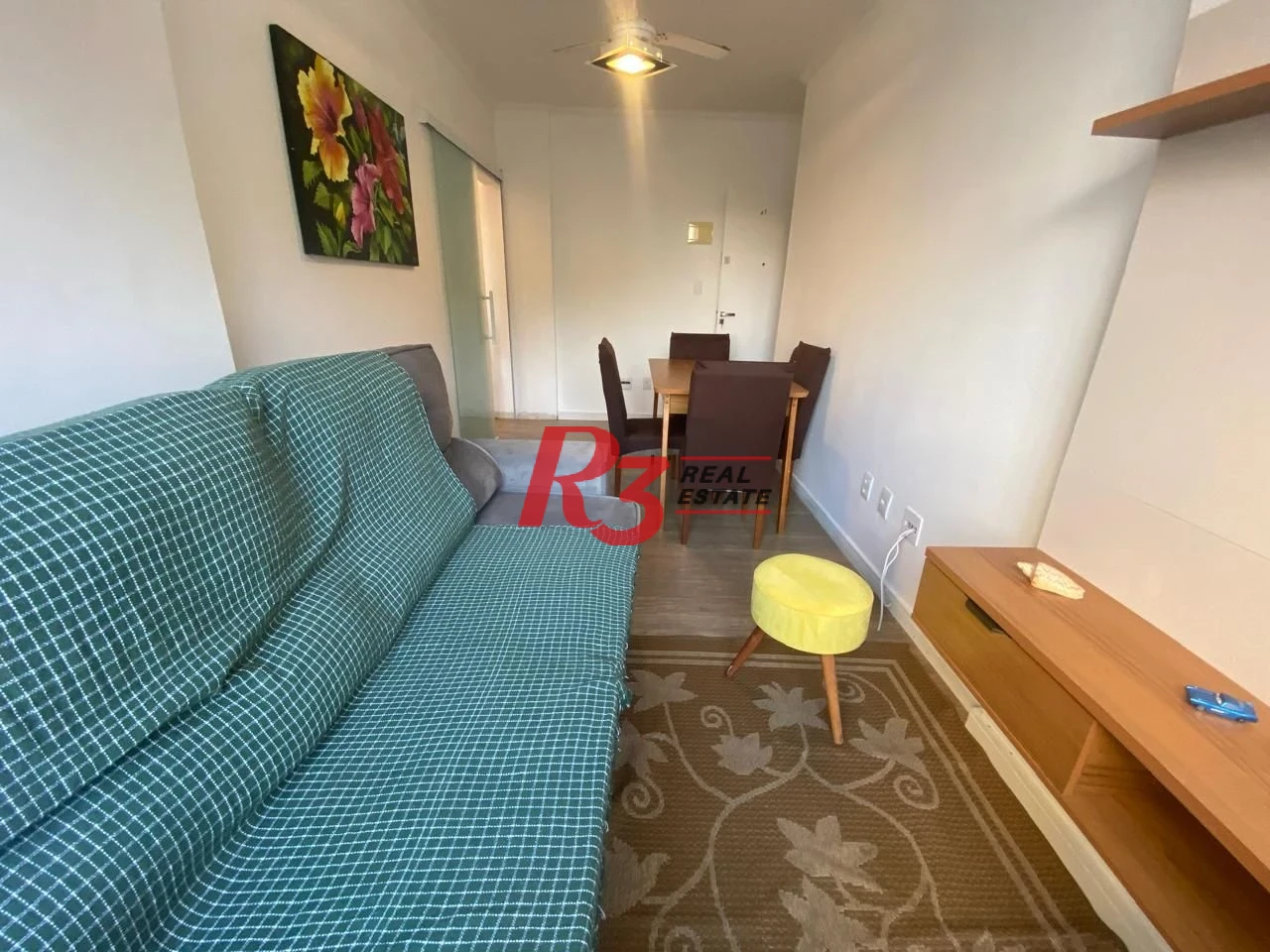 Apartamento com Vista Mar por R$ 244.000 - Itararé - São Vicente/SP