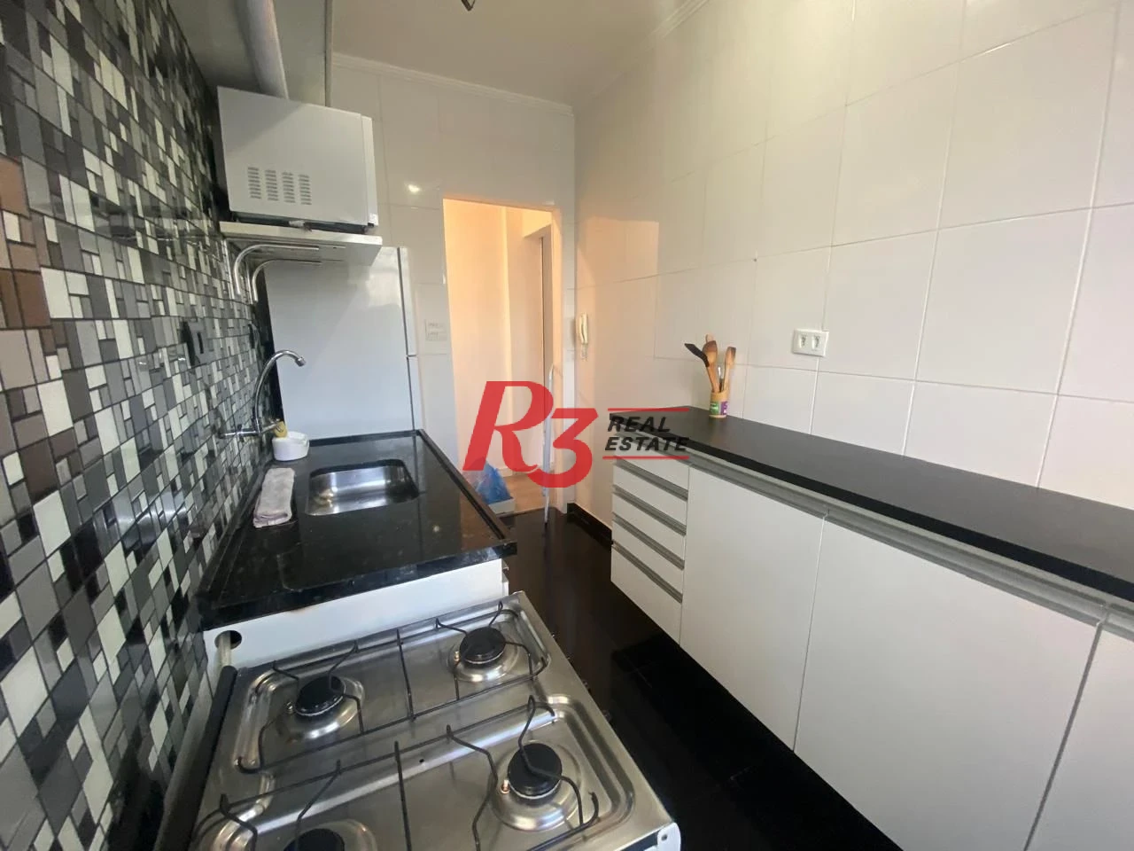Apartamento com Vista Mar por R$ 244.000 - Itararé - São Vicente/SP