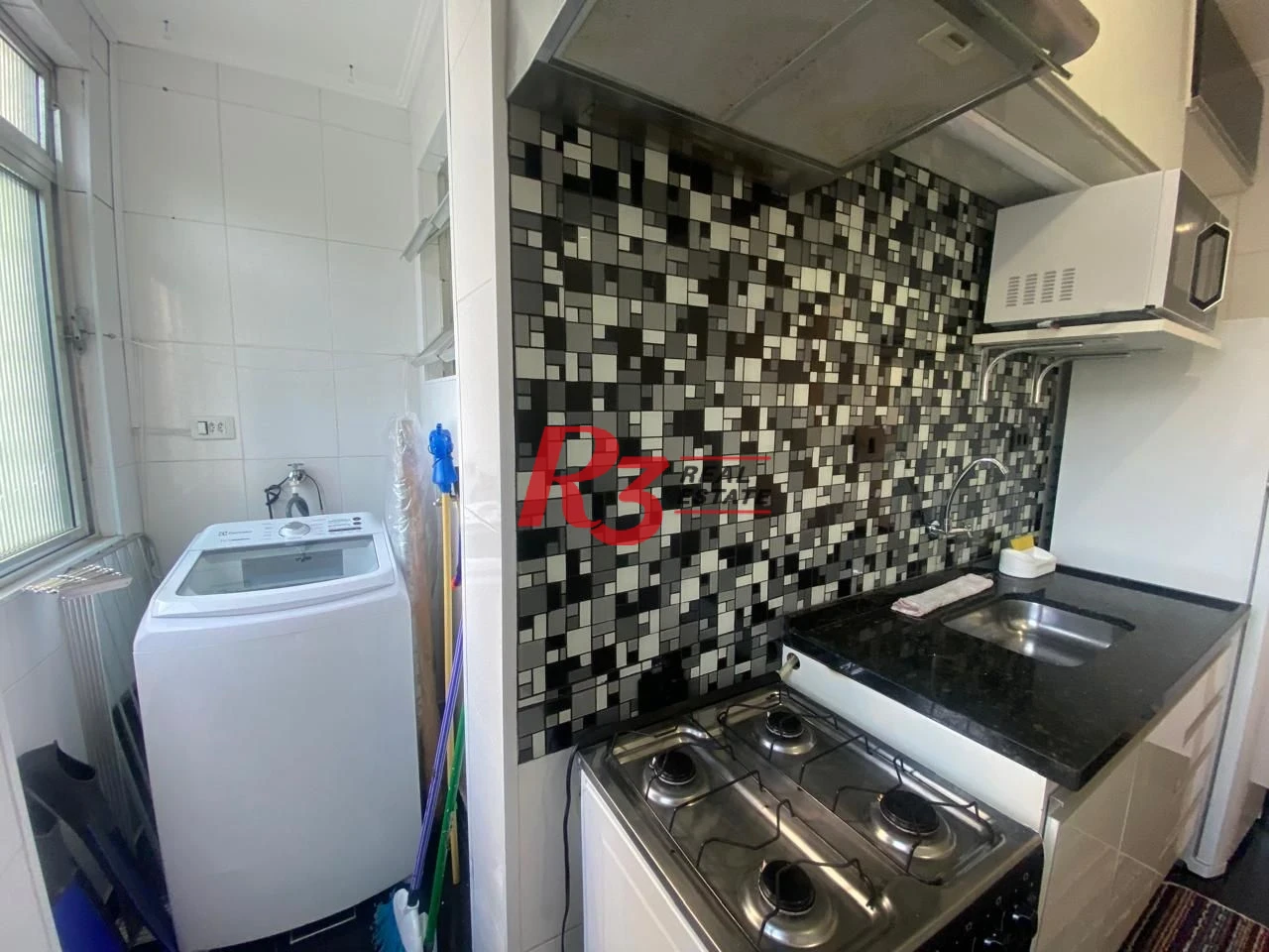 Apartamento com Vista Mar por R$ 244.000 - Itararé - São Vicente/SP