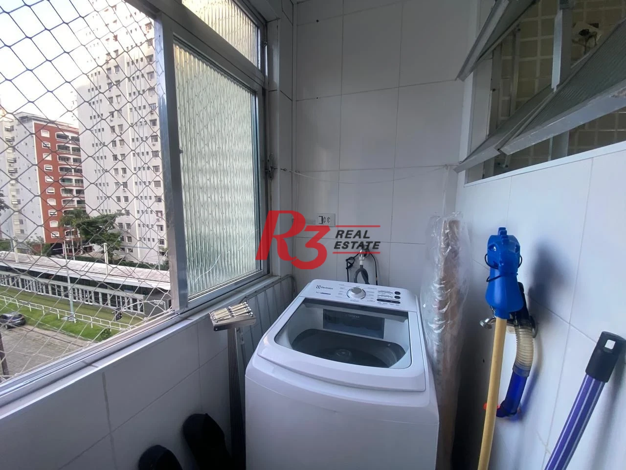 Apartamento com Vista Mar por R$ 244.000 - Itararé - São Vicente/SP