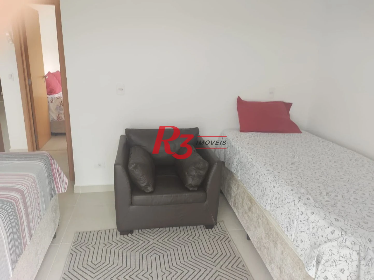 Apartamento à venda, 69 m² por R$ 750.000,00 - Praia da Enseada - Guarujá/SP