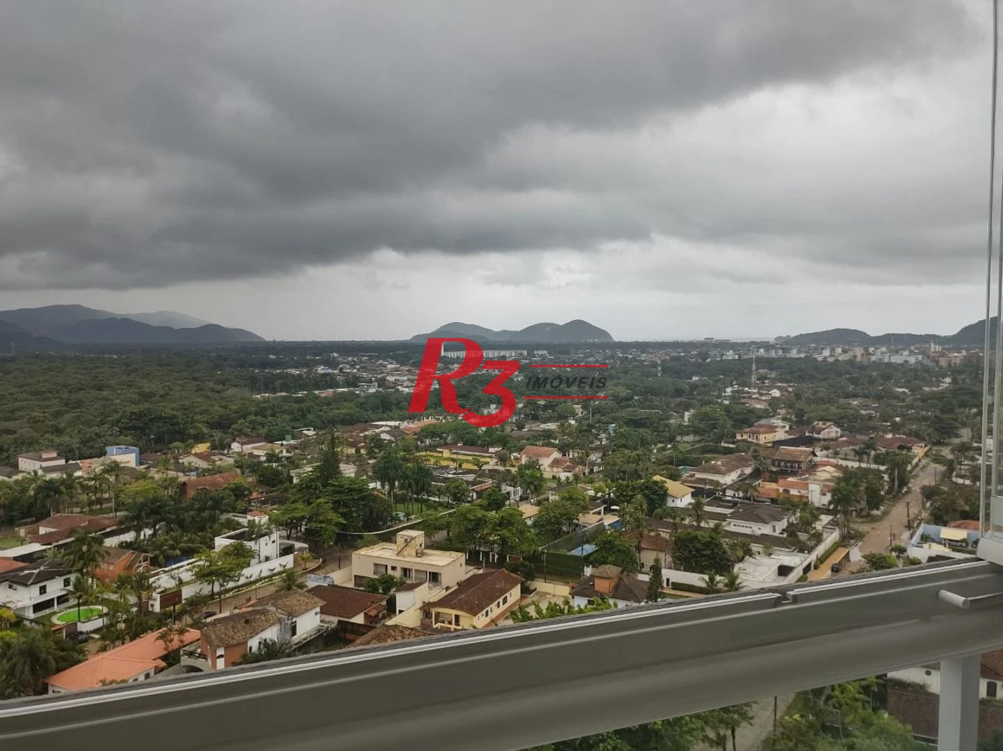 Apartamento à venda, 69 m² por R$ 750.000,00 - Praia da Enseada - Guarujá/SP
