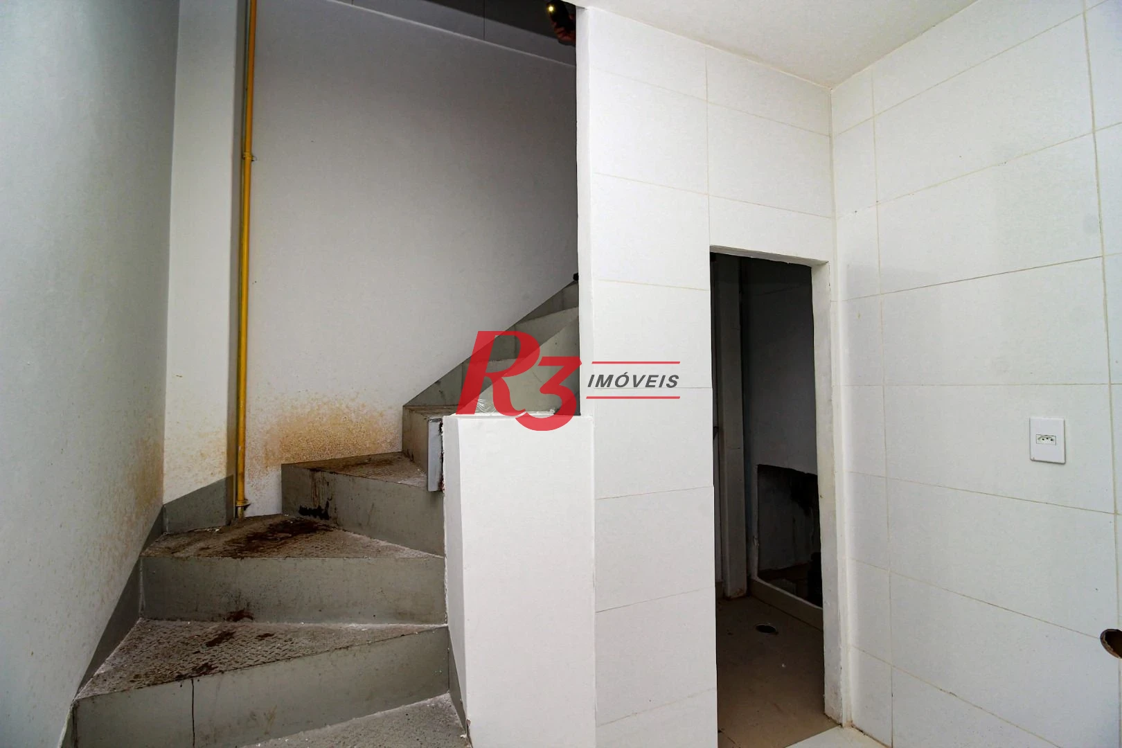 Loja, 107 m² - venda por R$ 700.000,00 ou aluguel por R$ 6.500,00/mês - Gonzaga - Santos/SP