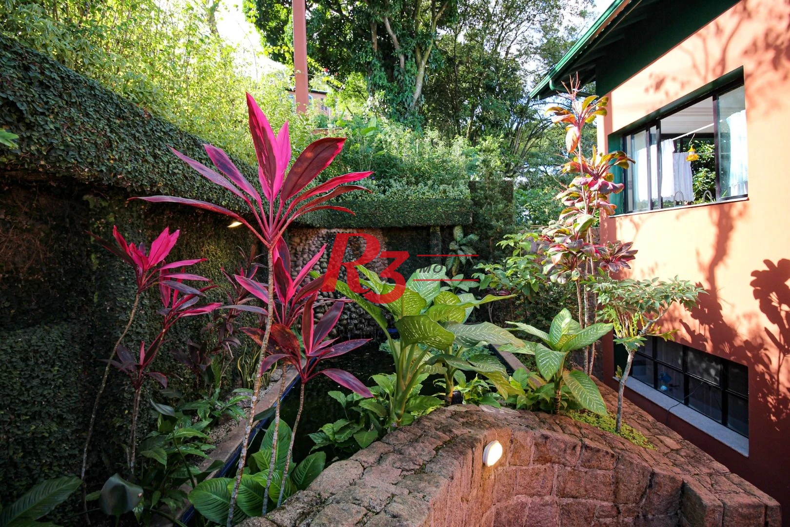 Casa com 6 dormitórios à venda, 704 m² por R$ 12.500.000,00 - Morro Santa Terezinha - Santos/SP