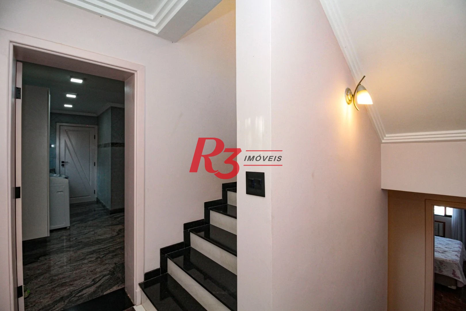 Casa com 6 dormitórios à venda, 704 m² por R$ 12.500.000,00 - Morro Santa Terezinha - Santos/SP