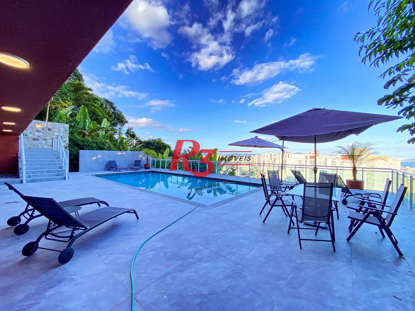 Casa com 6 dormitórios à venda, 704 m² por R$ 12.500.000,00 - Morro Santa Terezinha - Santos/SP