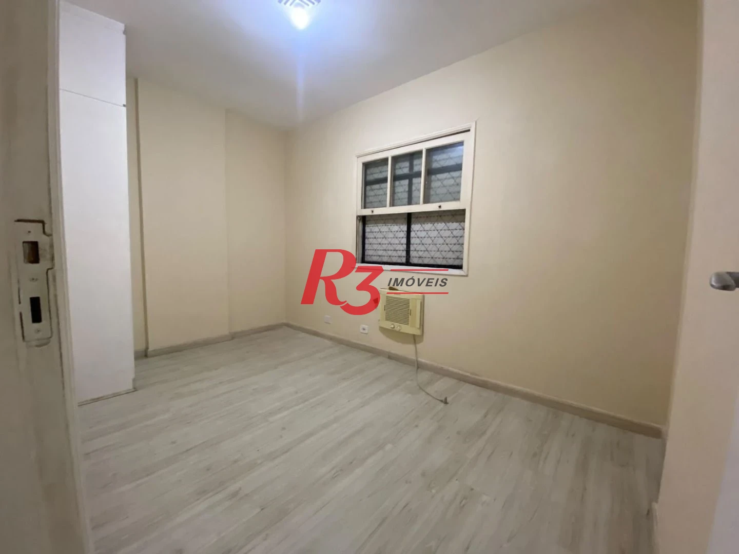 Apartamento com 2 dormitórios para alugar, 112 m² por R$ 3.600,02/mês - Embaré - Santos/SP