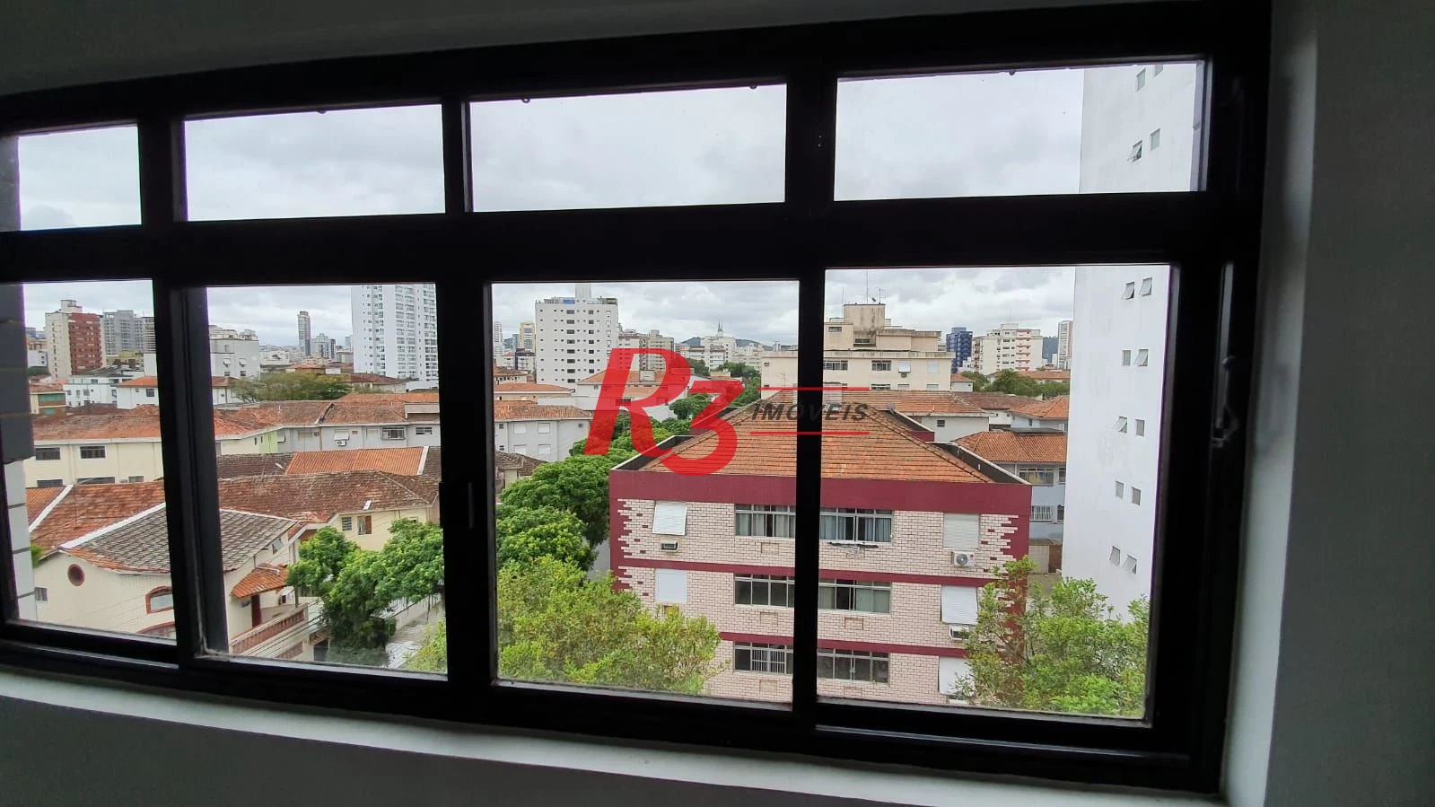 Apartamento com 2 dormitórios para alugar, 112 m² por R$ 3.600,02/mês - Embaré - Santos/SP