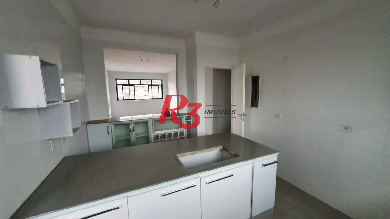 Apartamento com 2 dormitórios para alugar, 112 m² por R$ 3.600,02/mês - Embaré - Santos/SP
