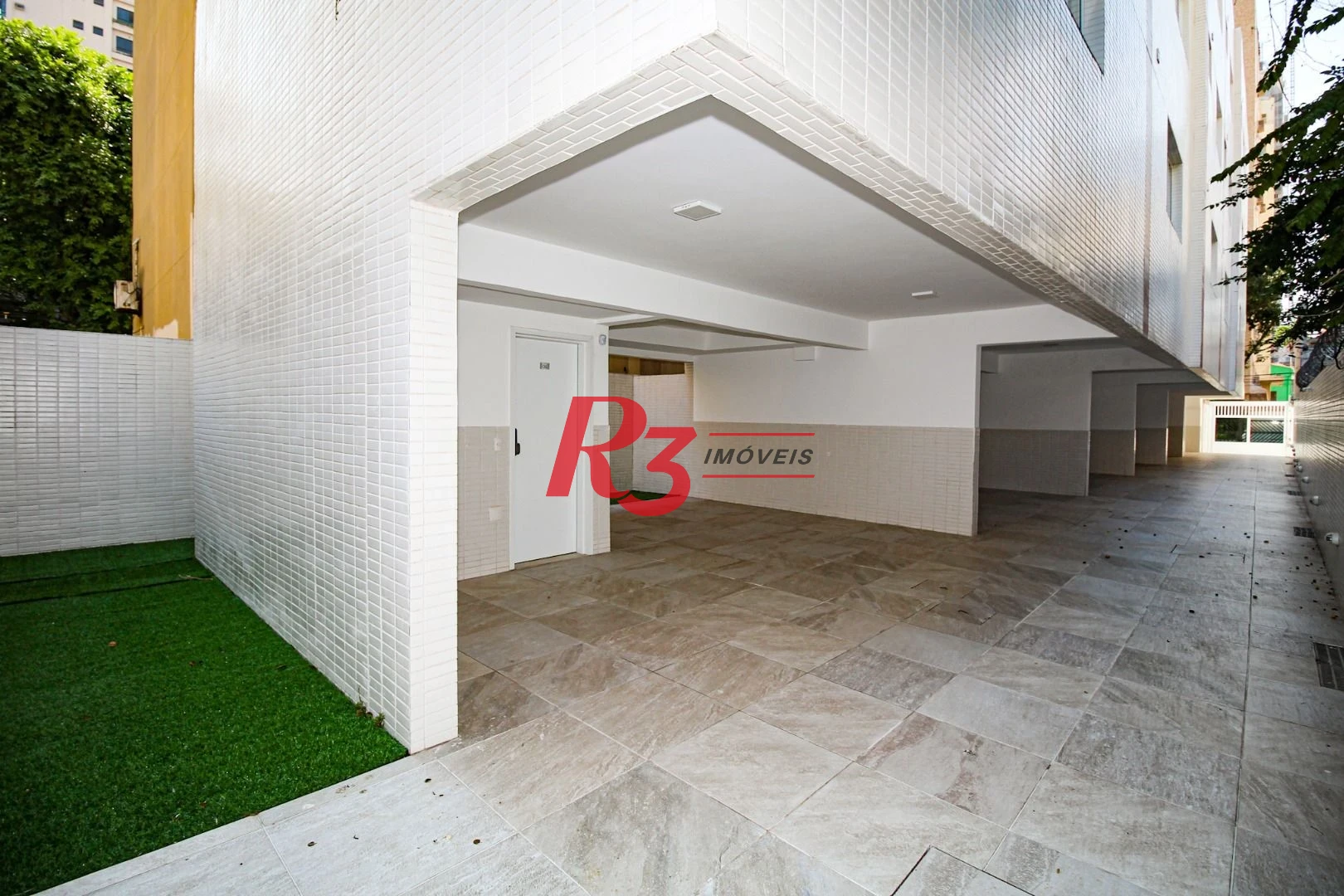 Village com 3 dormitórios à venda, 200 m² por R$ 1.200.000,00 - Gonzaga - Santos/SP