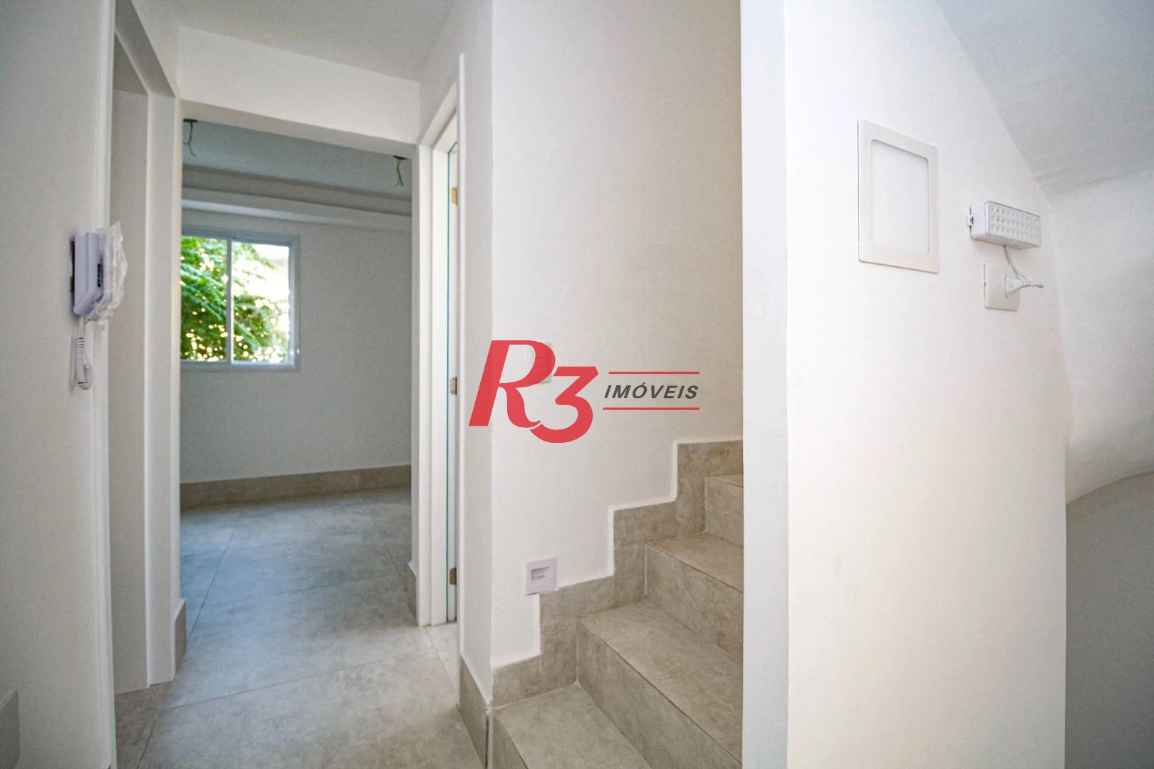 Village com 3 dormitórios à venda, 200 m² por R$ 1.200.000,00 - Gonzaga - Santos/SP
