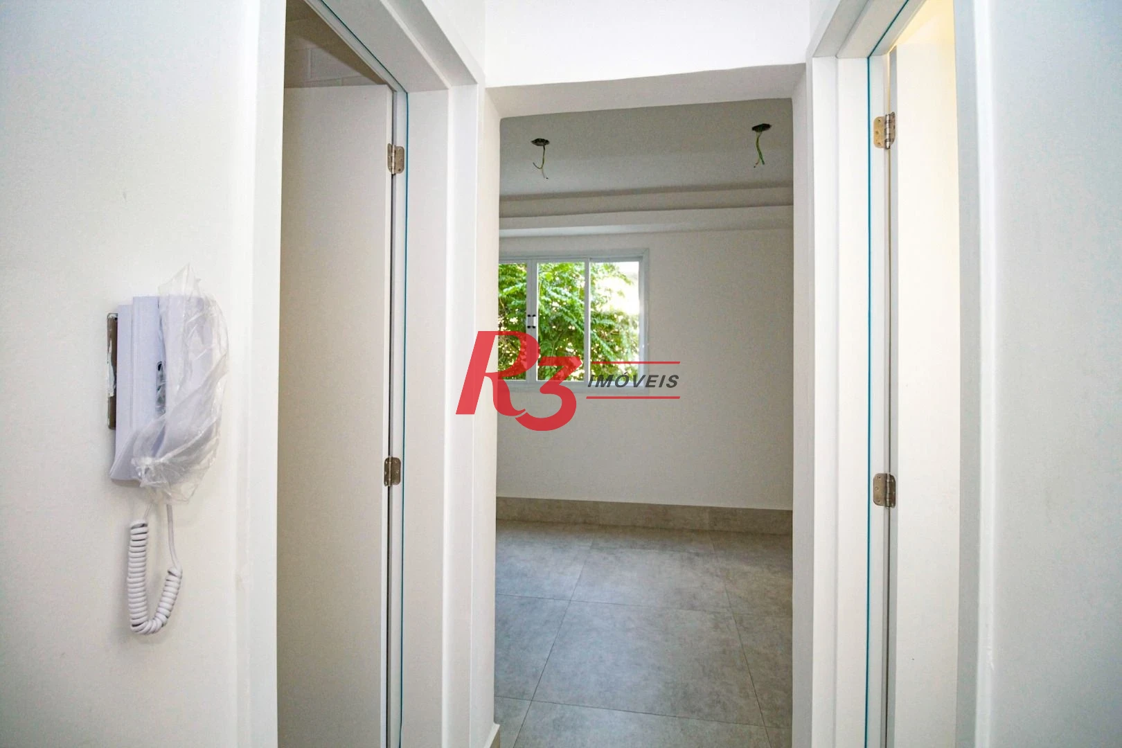 Village com 3 dormitórios à venda, 200 m² por R$ 1.200.000,00 - Gonzaga - Santos/SP