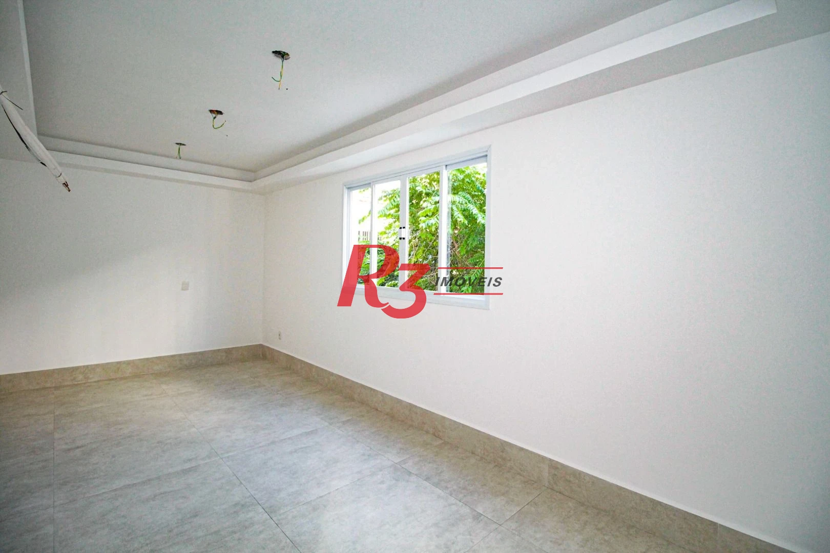 Village com 3 dormitórios à venda, 200 m² por R$ 1.200.000,00 - Gonzaga - Santos/SP
