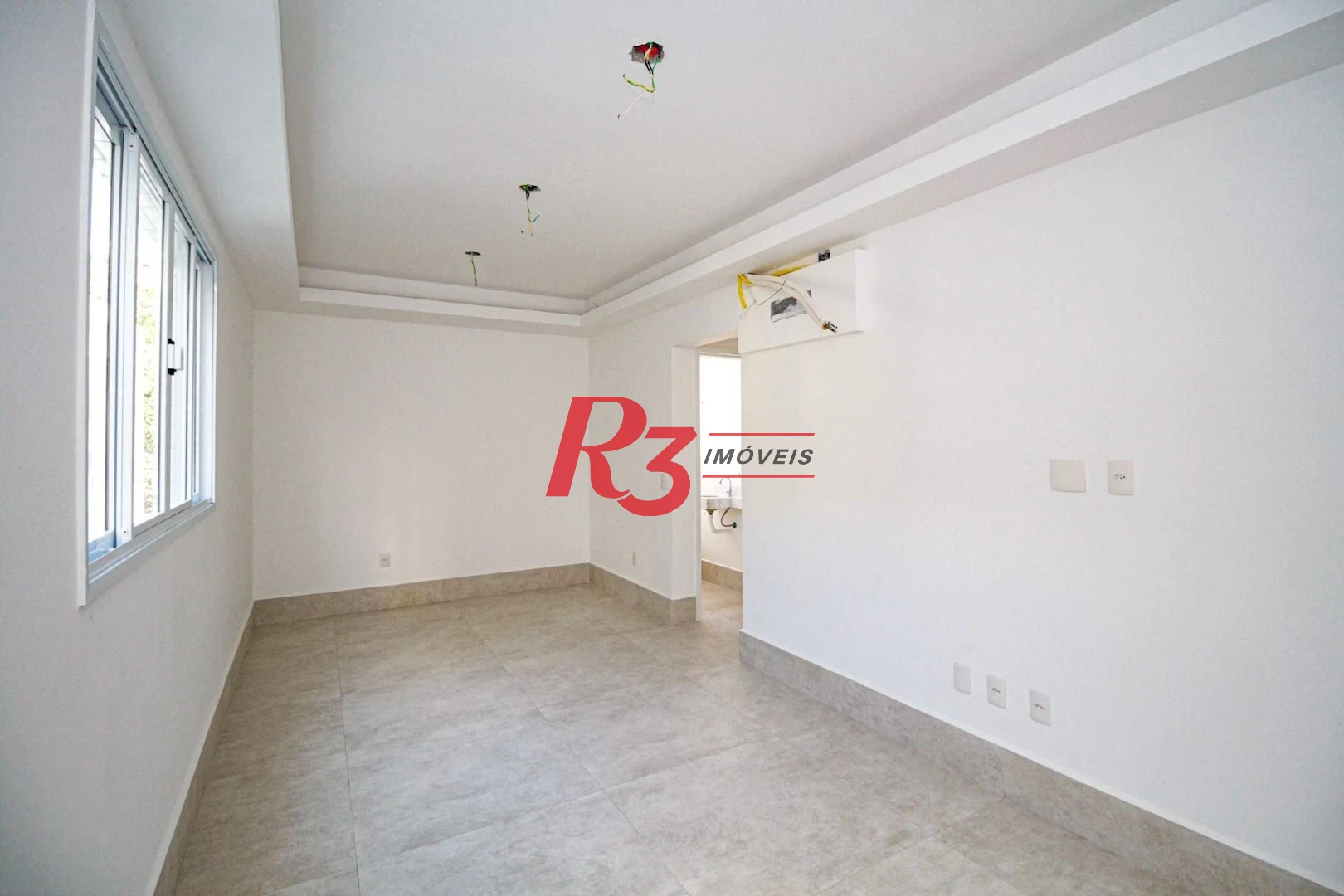 Village com 3 dormitórios à venda, 200 m² por R$ 1.200.000,00 - Gonzaga - Santos/SP