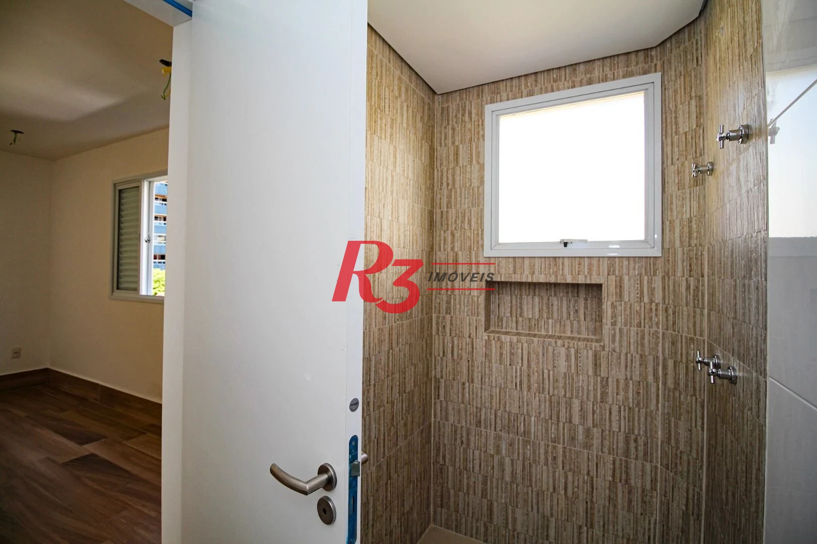 Village com 3 dormitórios à venda, 200 m² por R$ 1.200.000,00 - Gonzaga - Santos/SP