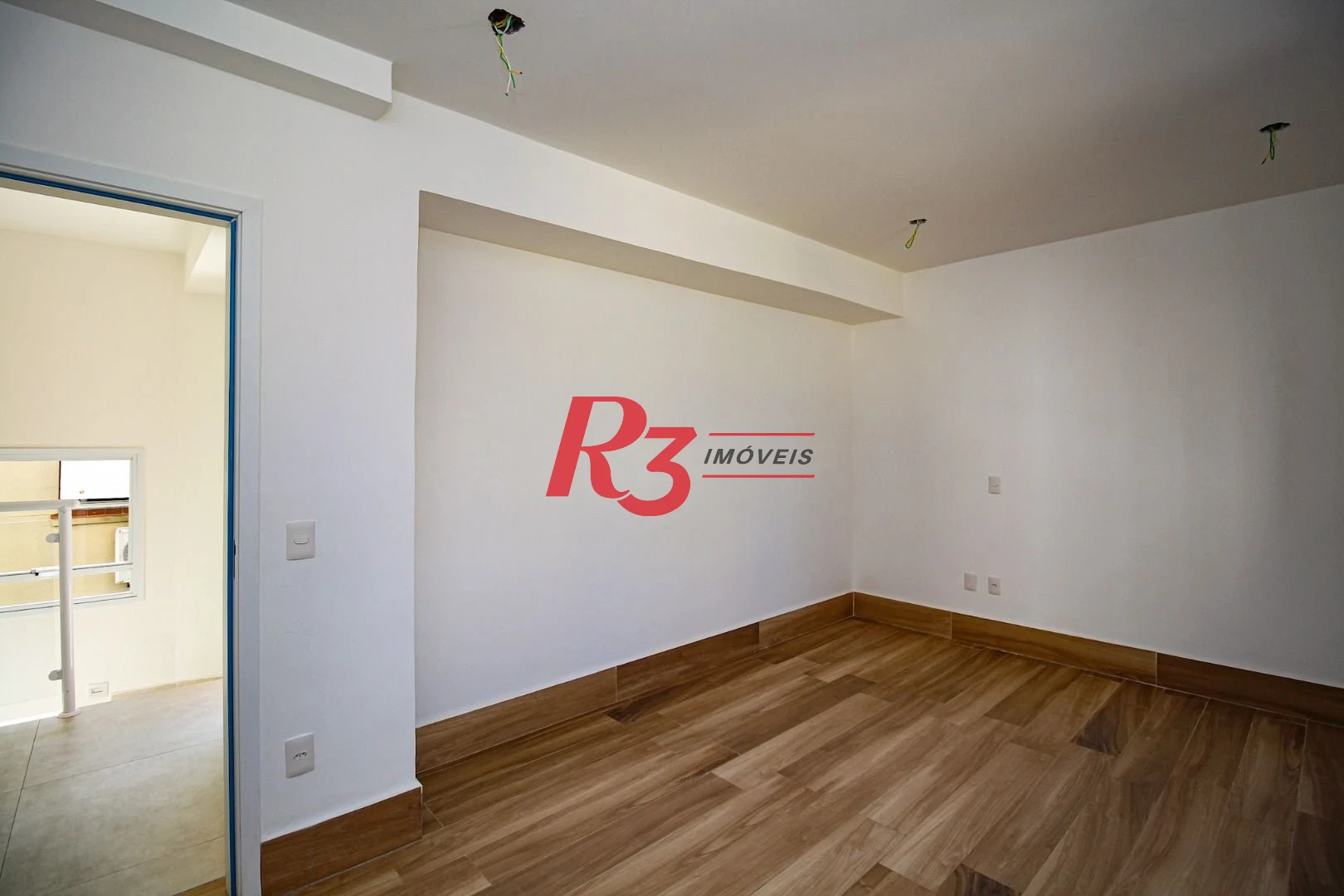 Village com 3 dormitórios à venda, 200 m² por R$ 1.200.000,00 - Gonzaga - Santos/SP