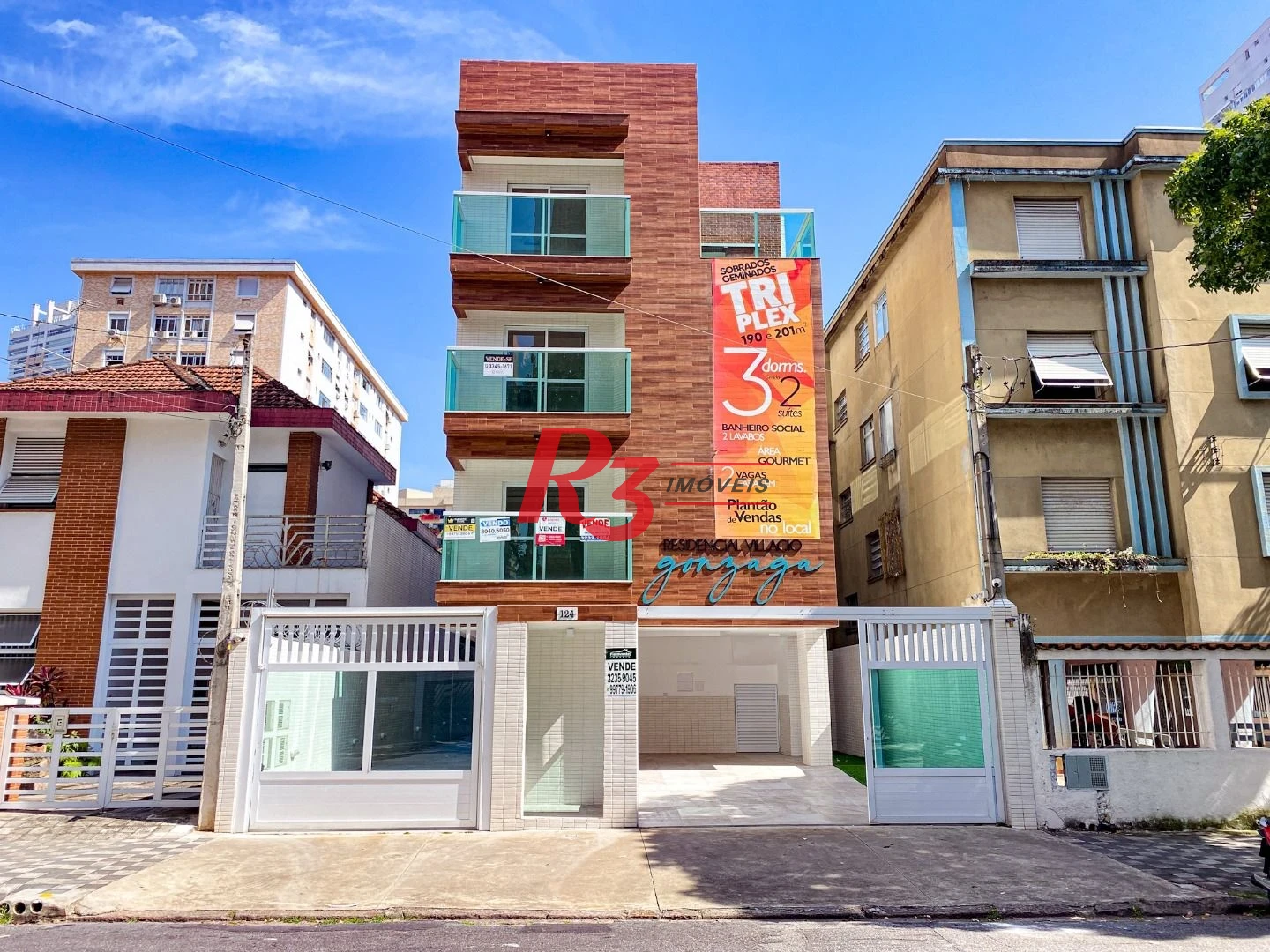 Village com 3 dormitórios à venda, 200 m² por R$ 1.200.000,00 - Gonzaga - Santos/SP