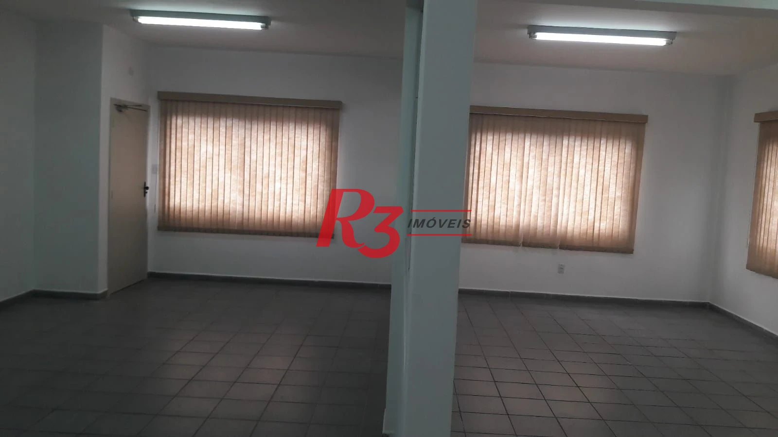 Sala comercial na Vila Mathias em Santos