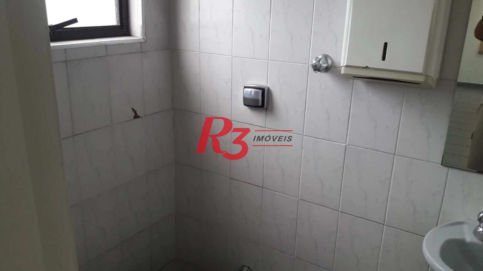 Sala comercial na Vila Mathias em Santos