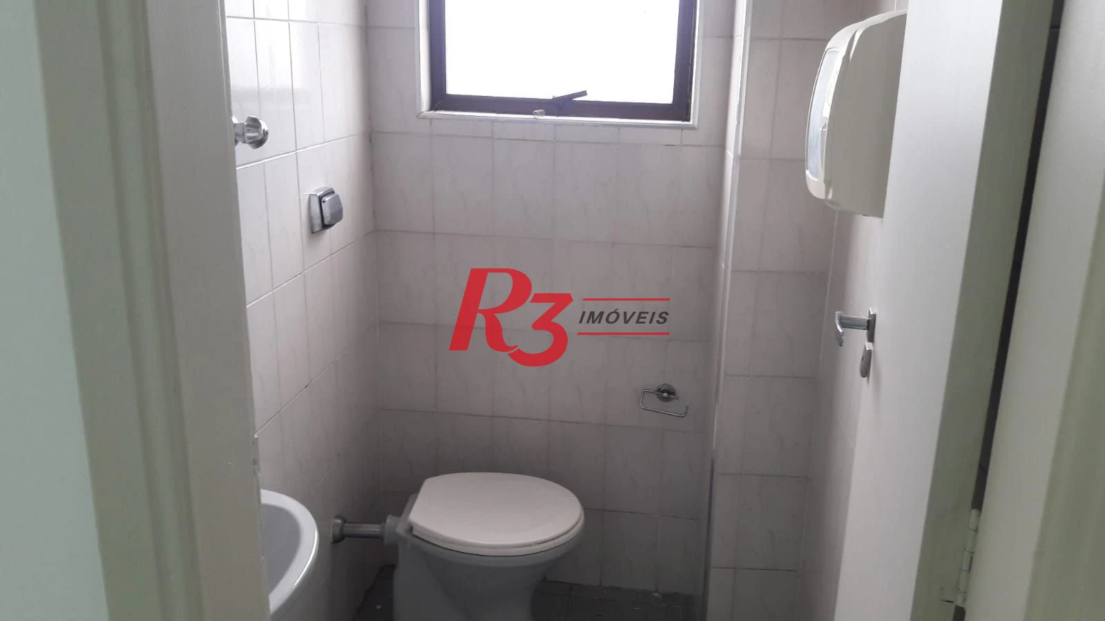 Sala comercial na Vila Mathias em Santos