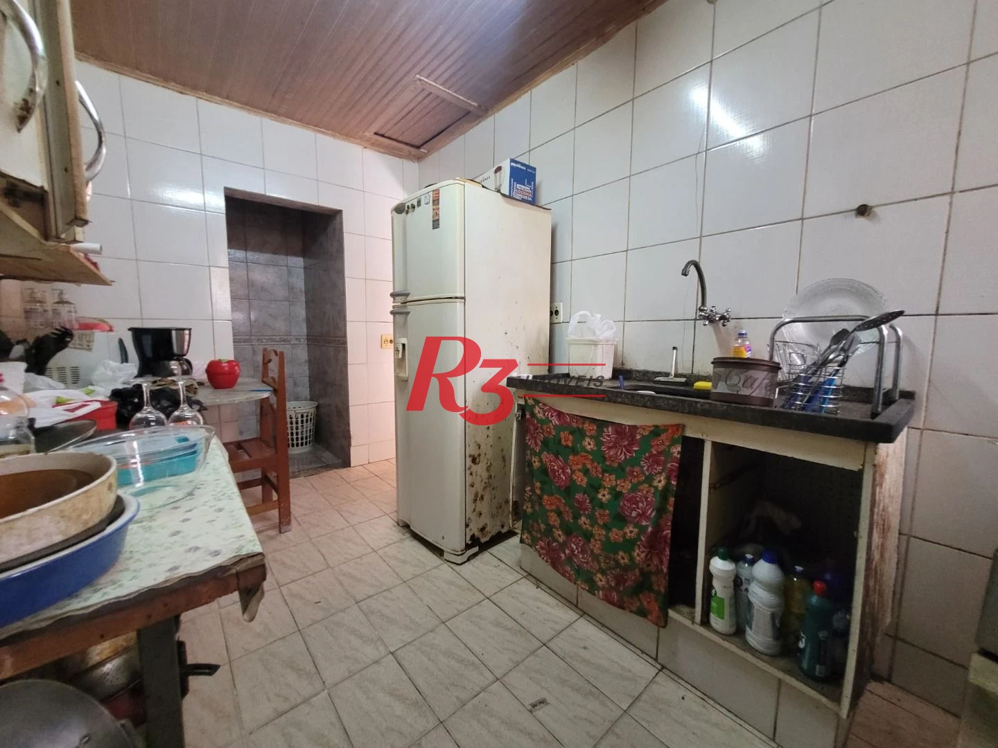 Casa com 3 dormitórios à venda, 223 m² - Encruzilhada - Santos/SP