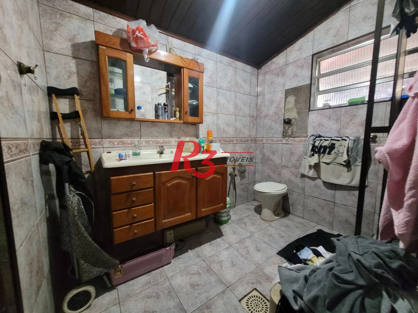 Casa com 3 dormitórios à venda, 223 m² - Encruzilhada - Santos/SP