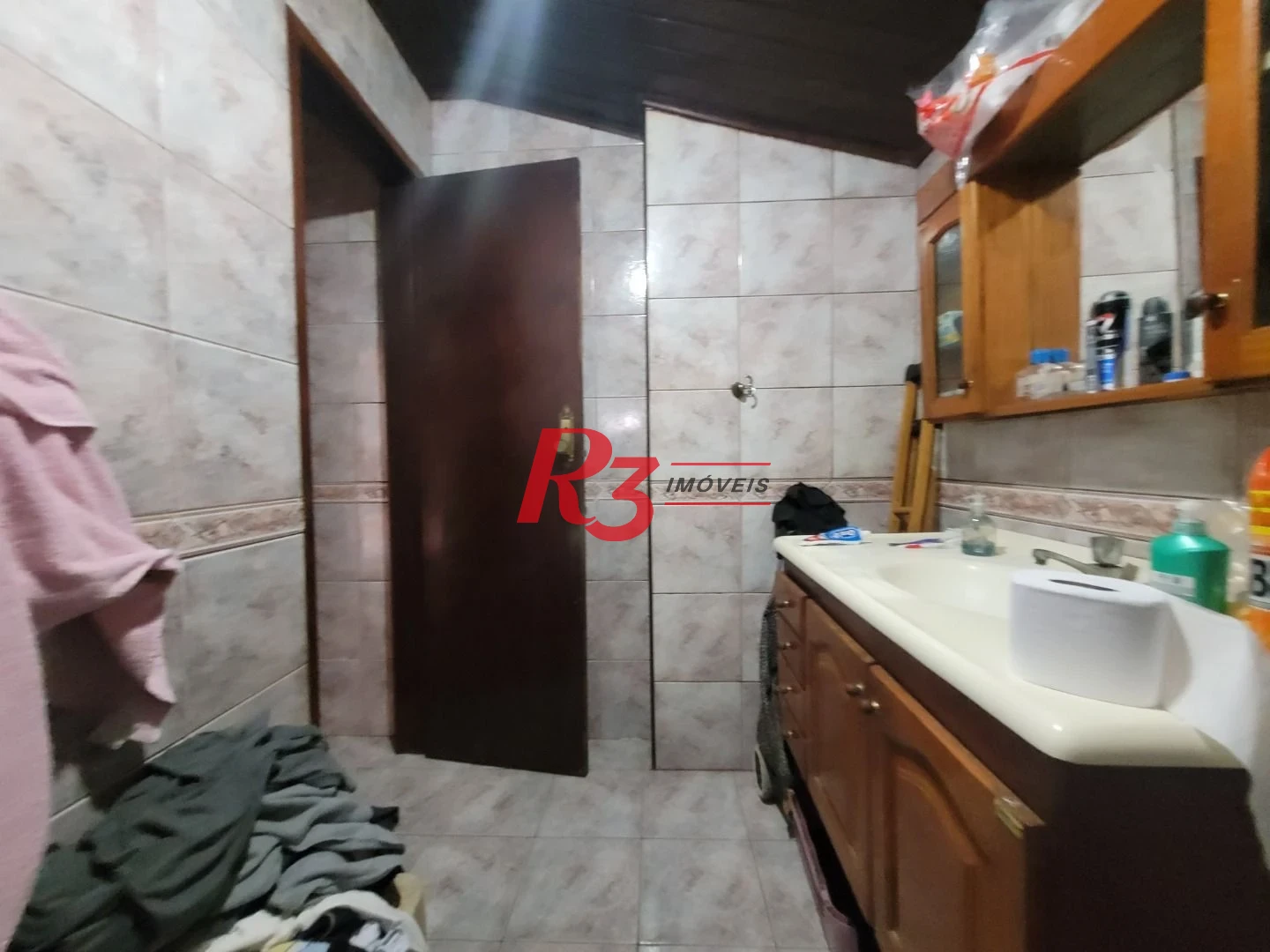 Casa com 3 dormitórios à venda, 223 m² - Encruzilhada - Santos/SP