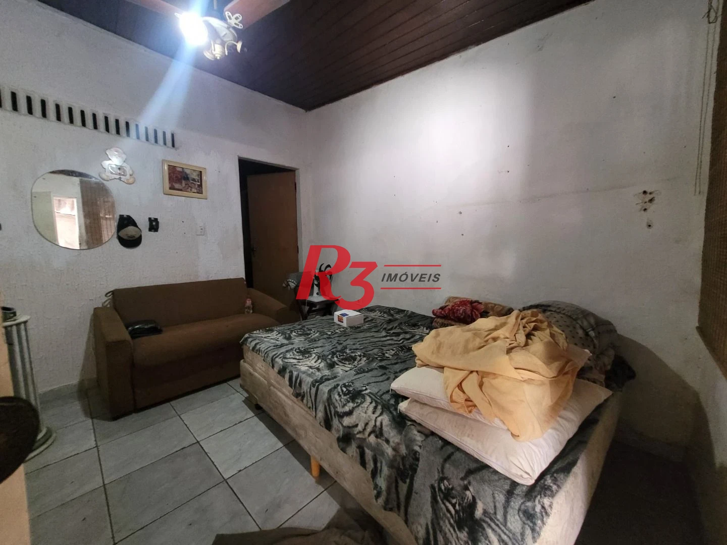 Casa com 3 dormitórios à venda, 223 m² - Encruzilhada - Santos/SP