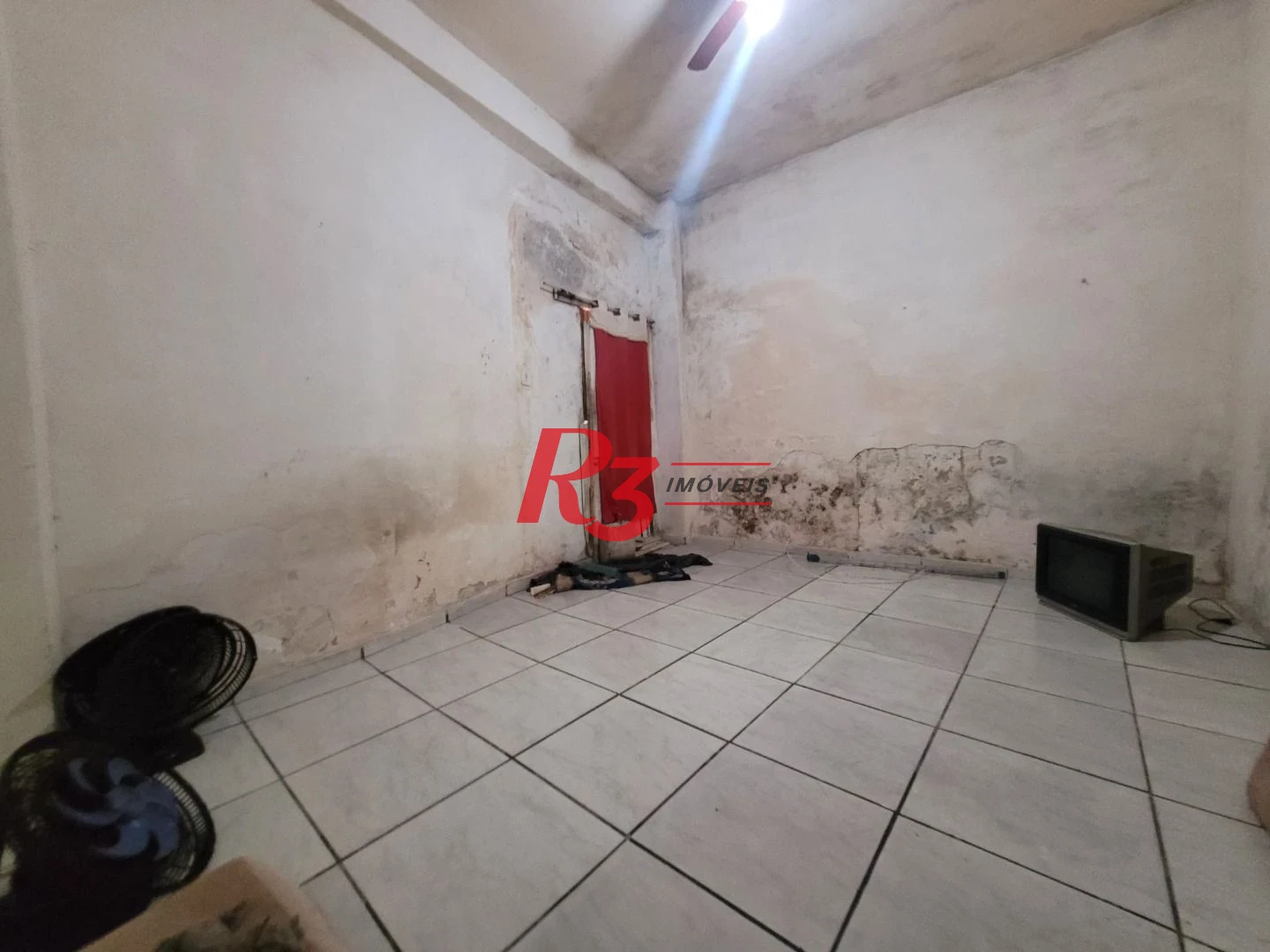 Casa com 3 dormitórios à venda, 223 m² - Encruzilhada - Santos/SP
